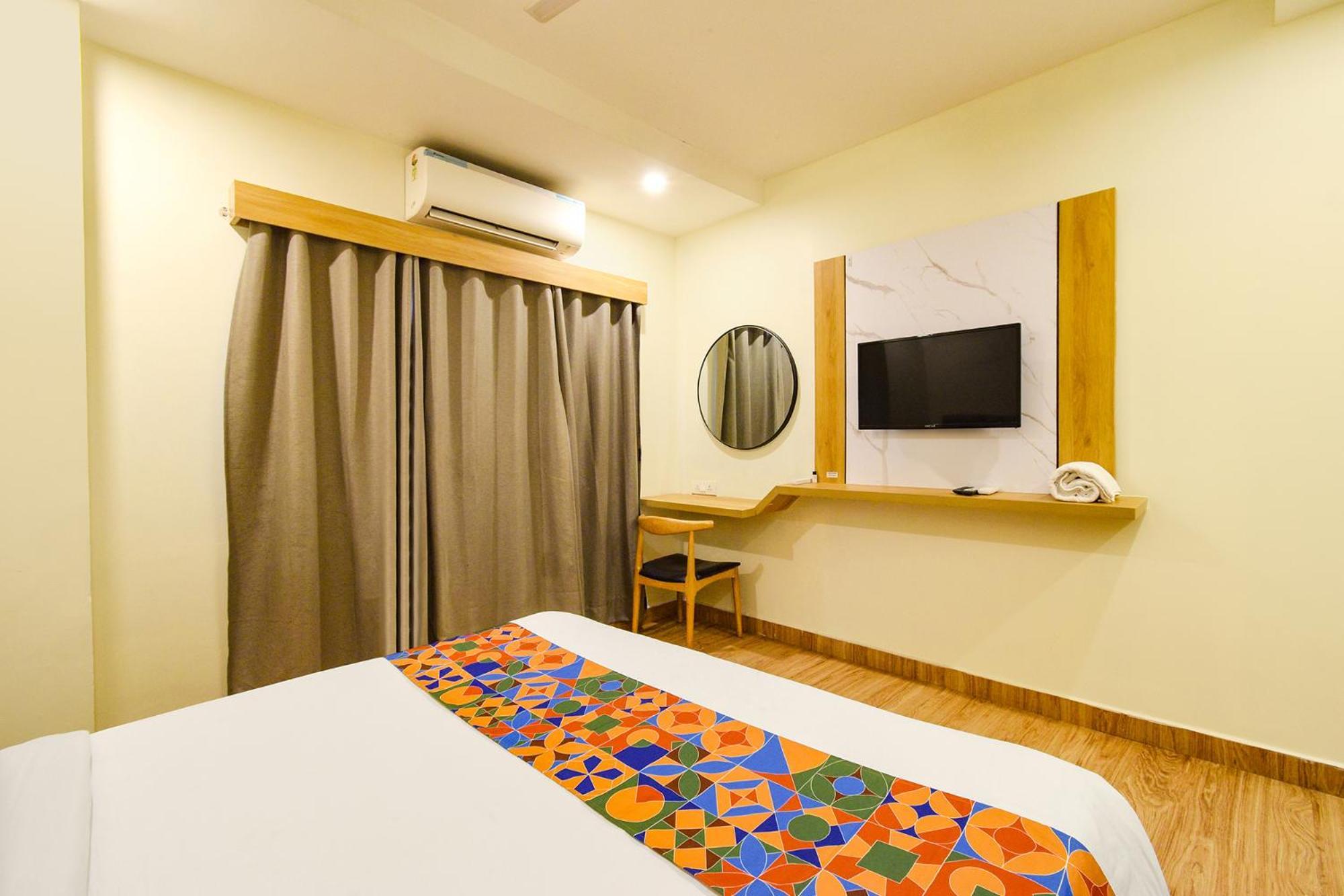 Fabhotel White Ridge - Kondapur Kondapur  Kültér fotó